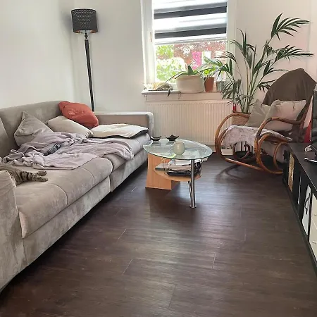 Like A House - Lovely Maisonette With Cats ברמן