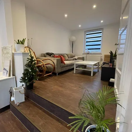 דירה Like A House - Lovely Maisonette With Cats *