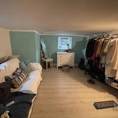 Like A House - Lovely Maisonette With Cats