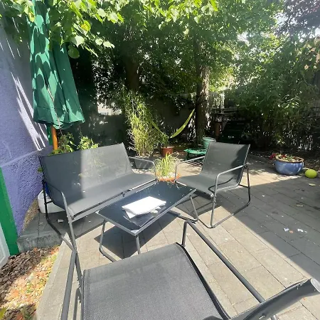 Like A House - Lovely Maisonette With Cats Apartment