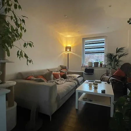 아파트 Like A House - Lovely Maisonette With Cats