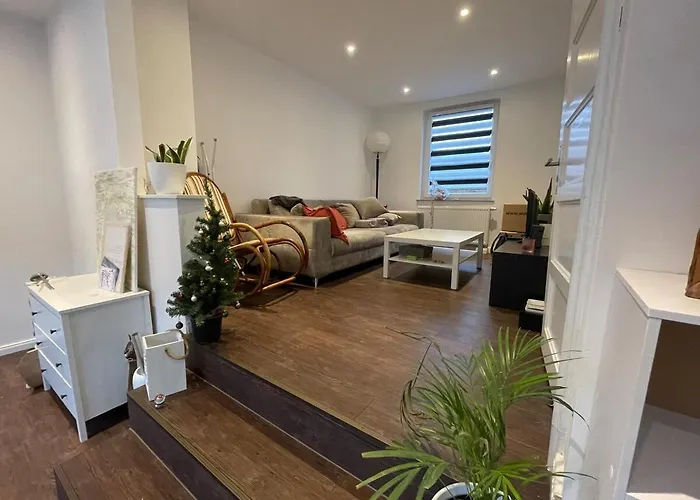 アパート Like A House - Lovely Maisonette With Cats *